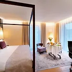 Centrum 4* رشيشوف