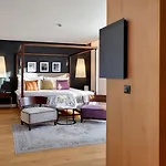 Centrum فندق رشيشوف