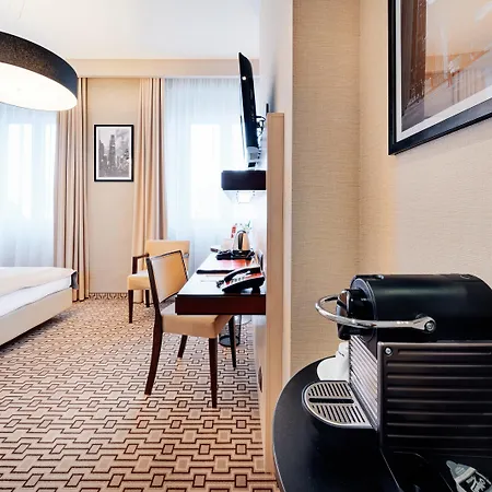 Centrum Hotel 4*