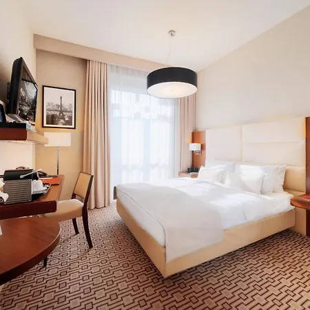 Centrum Hotel 4*